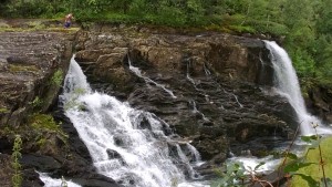Norwegen Wasserfall mit Troll